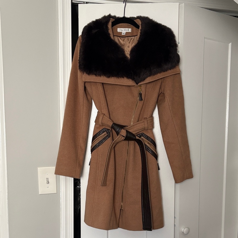 Via Spiga Tan Trench Coat with Black Faux Fur Collar
